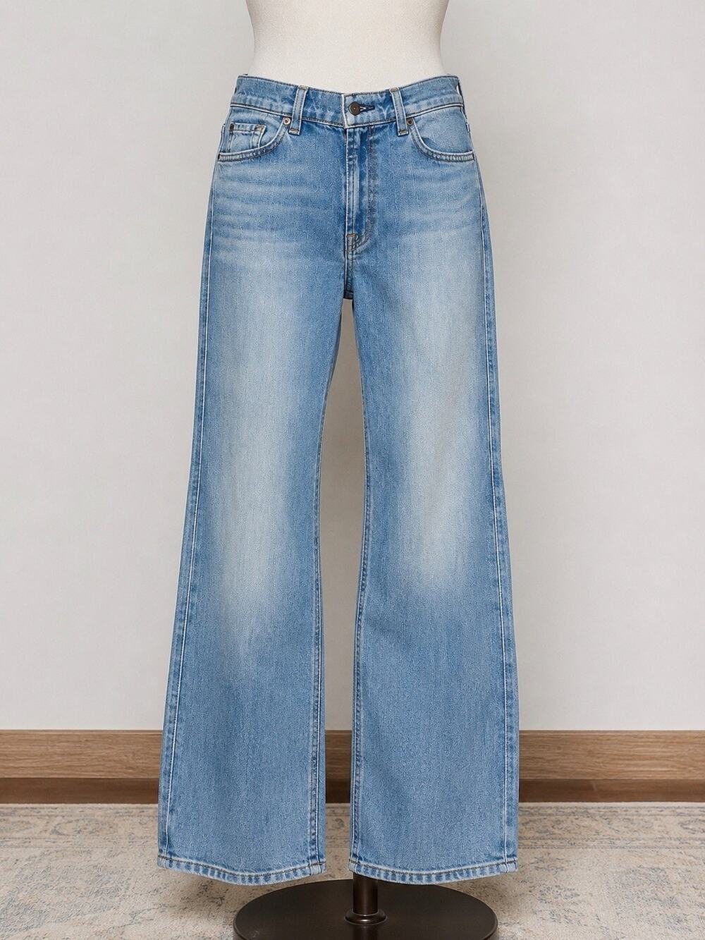 7 For All Mankind Women’s Wide Leg Jeans Light Wash Blue Denim Size 32x27